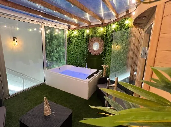 Apartment De Charme 6 Pers Avec Jacuzzi & Sauna Privatifs Au Coeur De - Esprit Coco