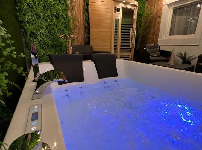 Apartment De Charme 6 Pers Avec Jacuzzi & Sauna Privatifs Au Coeur De - Esprit Coco